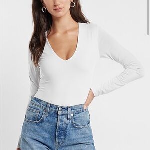 NWOT! Express Body Contour V-Neck Long Sleeve Bodysuit - XS, White (Sold out!)